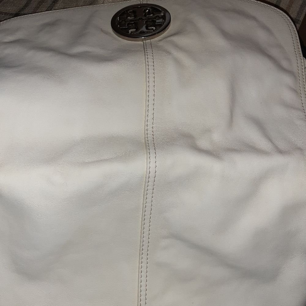 Tory Burch White Fold Over shoulder Bag - Picture 4 of 6